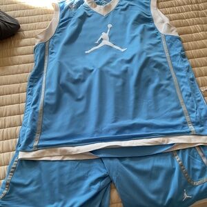 Men’s Jordan Brand Short Set size 3XL (includes the top and shorts)